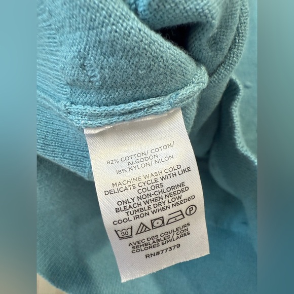 Ann Taylor Blue Polkadot Sweater Size Small NWT - Picture 3 of 4